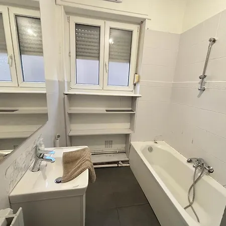 Huitieme Avenue Grand Parking Un Sejour A Part Appartement *