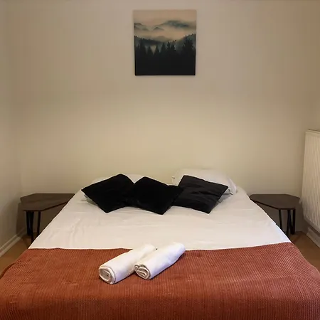 Appartement Huitieme Avenue Grand Parking Un Sejour A Part