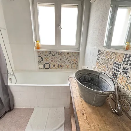 Huitieme Avenue Grand Parking Un Sejour A Part شقة *