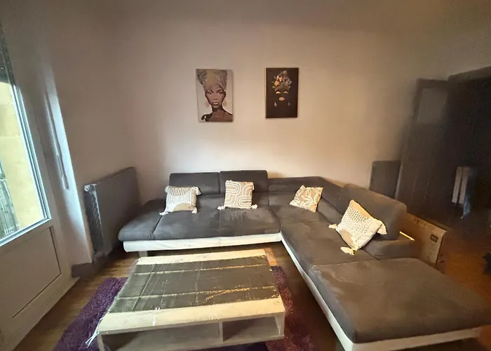 Huitieme Avenue Grand Parking Un Sejour A Part Lägenhet Metz