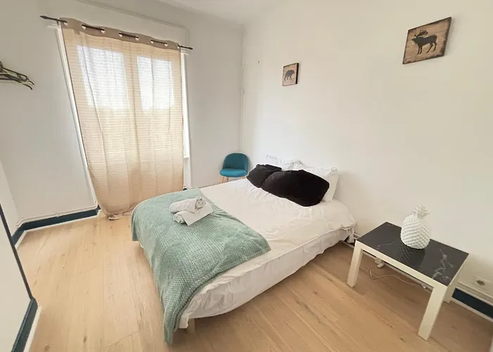 Huitieme Avenue Grand Parking Un Sejour A Part