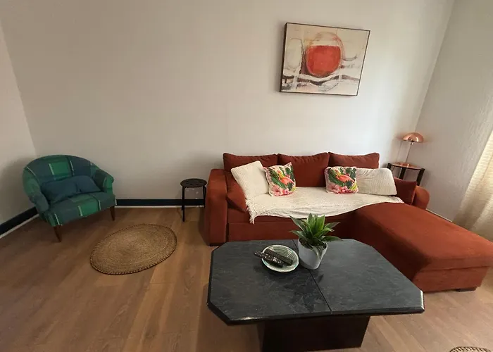 Huitieme Avenue Grand Parking Un Sejour A Part *